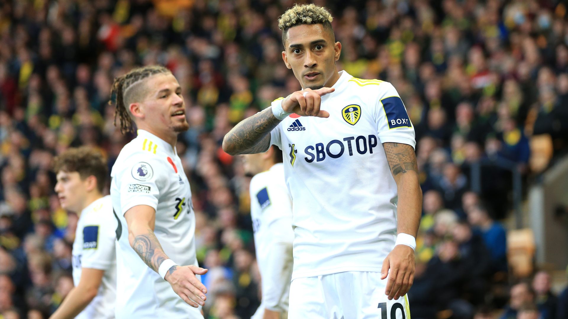 Raphinha, Rodrigo lift Leeds and keep Norwich winless