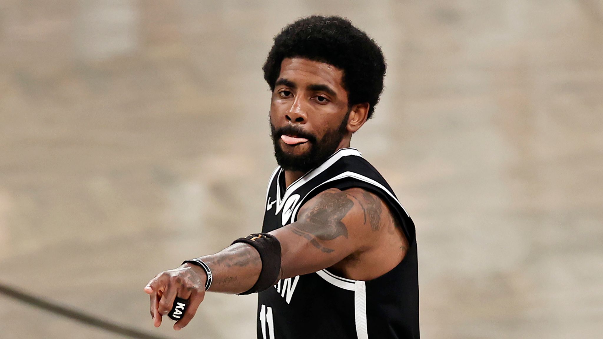 Kyrie Irving opts in to $36.5 million option with Brooklyn Nets, sources  say - ESPN