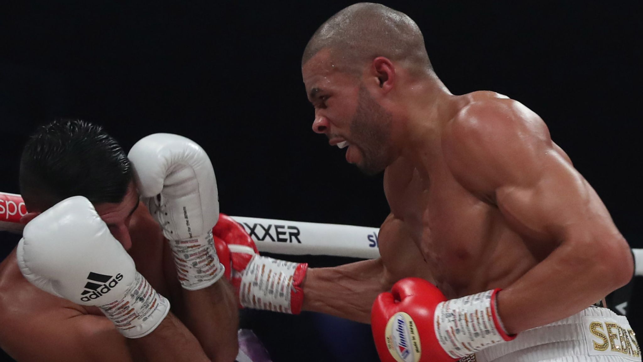 Chris Eubank Jr breaks down Wanik Awdijan and forces him to withdraw after  five rounds of middleweight battle | Boxing News | Sky Sports