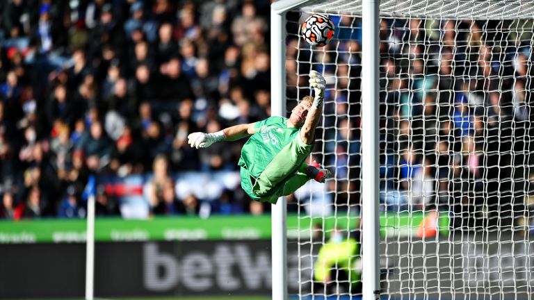Aaron Ramsdale save Arsenal Leicester