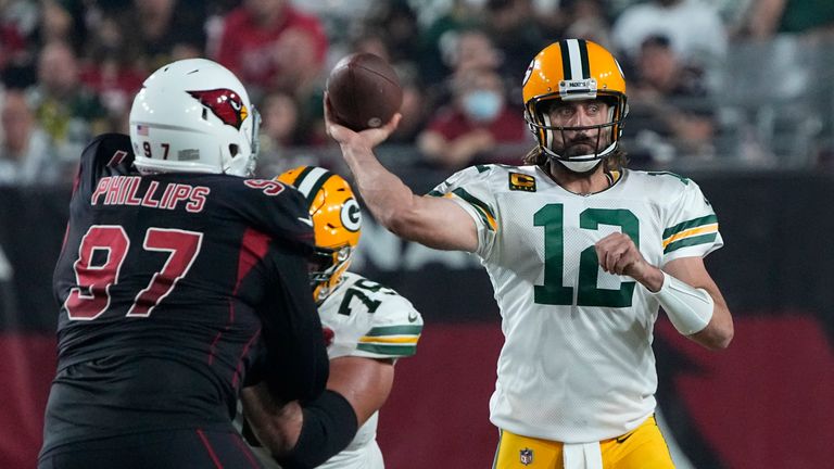 Green Bay Packers quarterback Aaron Rodgers throws against the Arizona Cardinals