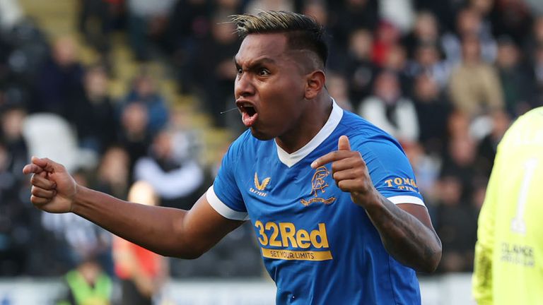 Alfredo Morelos celebrates his 100th goal for Rangers, a strike that gave his side a 2-1  lead against St Mirren (Craig Williamson / SNS Group)