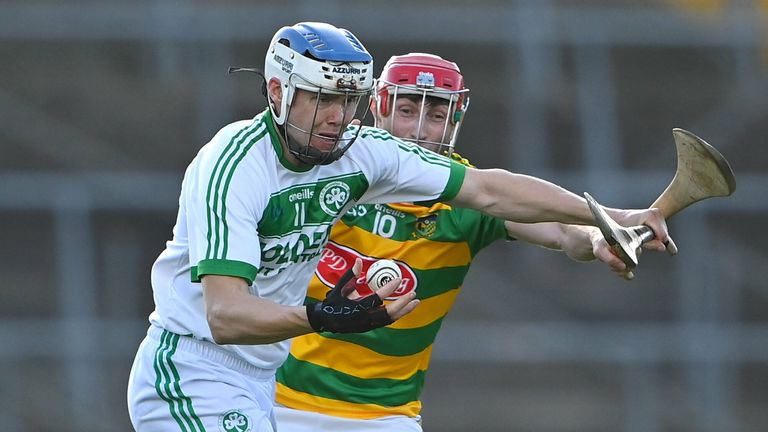 10 October 2021; TJ Reid of Ballyhale Shamrocks in action against Kevin Blanchfield of Bennettsbridge during the Kilkenny County Senior Hurling Championship quarter-final match between Bennettsbridge and Ballyhale Shamrocks at UPMC Nowlan Park in Kilkenny. Photo by Piaras .. M..dheach/Sportsfile