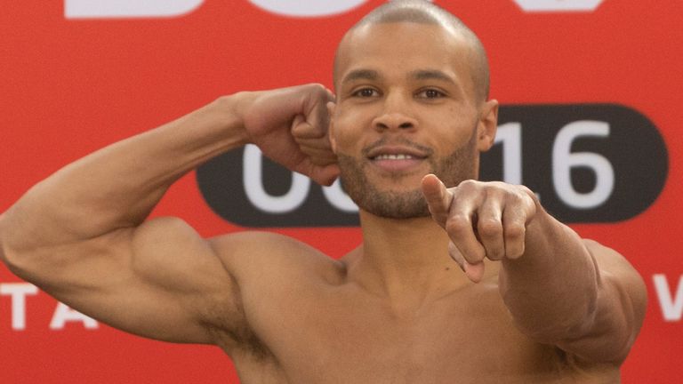 CAMPEONATO DE PESO DE BOXEO EN METRO CENTER, .NEWCASTLE.PIC; LAWRENCE LUSTIG. Concurso Internacional de Peso Medio. CHRIS EUBANK JR y WANIK AWDIJAN.  PESA ANTES DE SU CONCURSO DE PROMOCIONES DE BOXXER NOCHE DEL CAMPEONATO DE BOXEO EN LA UTILITA ARENA, NEWCASTLE EL SÁBADO (16-10-21)