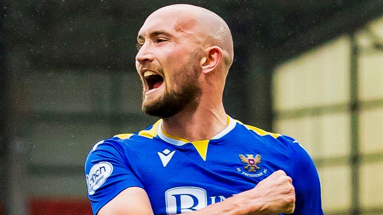 PERTH, SCOTLAND - OCTOBER 02: Chris Kane celebrates scoring to make 2-0 during the cinch Premiership match between St Johnstone and Dundee at McDiarmid Park on October 02, 2021, in Perth, Scotland. (Photo by Roddy Scott / SNS Group)