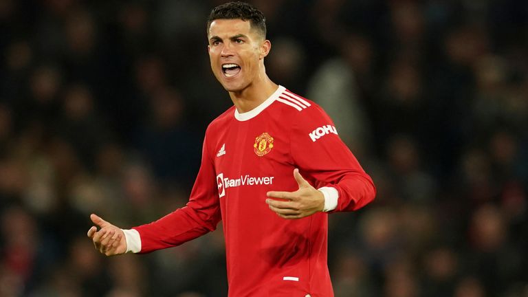 Cristiano Ronaldo reacts during Manchester United's match vs Atalanta 