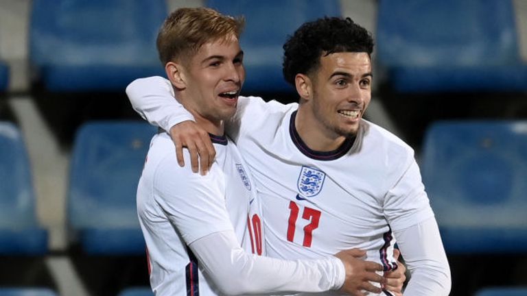 Emile Smith Rowe (right) celebrates after scoring England's winner against Andorra