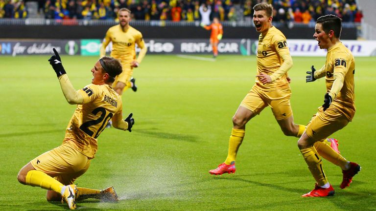 Eric Bothem celebra un goal contro la Roma (sinistra) durante la UEFA Europa League Soccer match tra Budd../Glimt e Roma R.. Aspmera Stadium..Foto: Mats Torbergsen / NTB