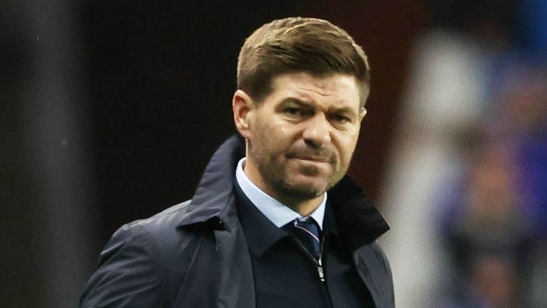 GLASGOW, SCOTLAND - OCTOBER 27: Rangers manager Steven Gerrard during a Cinch Premiership match between Rangers and Aberdeen at Ibrox stadium, on October 26, 2021, in Glasgow, Scotland. (Photo by Alan Harvey / SNS Group)