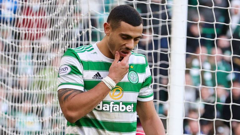 Celtic's Girogos Giakoumakis had a late penalty saved in the draw against Livingston