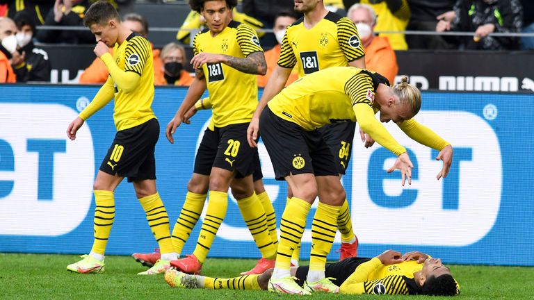 Dortmund's win over Mainz takes them top