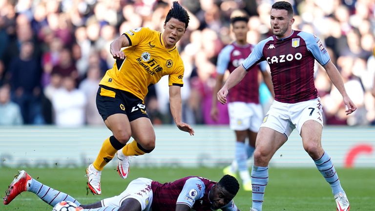 Hee-Chang Hwang continued up front for Wolves