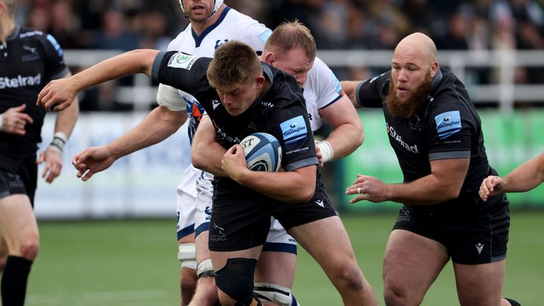 Newcastle Falcons v Bristol Bears - Gallagher Premiership - Kingston Park
Newcastle Falcons' Jamie Blamire powers through the Bristol lines during the Gallagher Premiership match at Kingston Park, Newcastle upon Tyne. Picture date: Saturday October 16, 2021.
