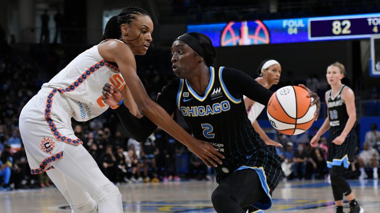 Kahleah Copper Leads Sky in Rout of Liberty in Game 2 - The New York Times