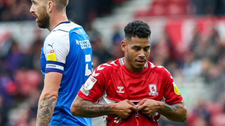 MIDDLESBROUGH, ENGLAND - OCTOBER 16: Middlesbrough's Onel Hernandez reacts to missing a chance during the Sky Bet Championship match between Middlesbrough and Peterborough United at Riverside Stadium on October 16, 2021 in Middlesbrough, England. (Photo by Alex Dodd - CameraSport via Getty Images)                                                                                                                       