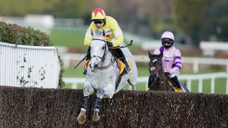 Politologue stretches away from stablemate Greaneteen on his way to Tingle Creek success at Sandown last year