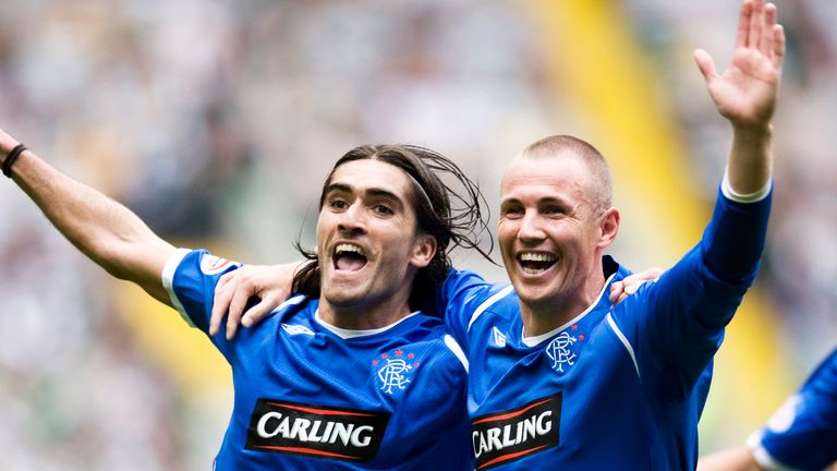 31/08/08 CLYDESDALE BANK PREMIER LEAGUE.CELTIC v RANGERS.CELTIC PARK - GLASGOW .rangers&#39; Pedro Mendes goal cele with kenny miller (right)