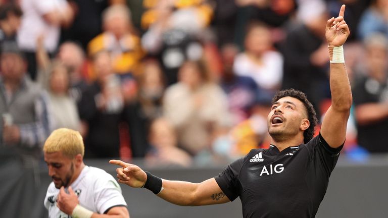 Richie Mo'unga celebrates after scoring for New Zealand
