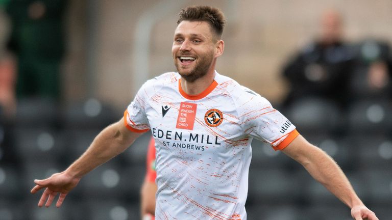DUNDEE, SCOTLAND - OCTOBER 23:  .Ryan Edwards celebrates after scoring to make it 1-0 Dundee Utd.during the cinch Premiership match between Dundee United and Motherwell at Tannadice on October 23, 2021, in Dundee, Scotland. (Photo by Mark Scates / SNS Group)