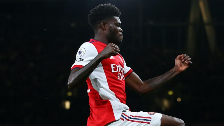 Thomas Partey puts Arsenal 1-0 up against Aston Villa