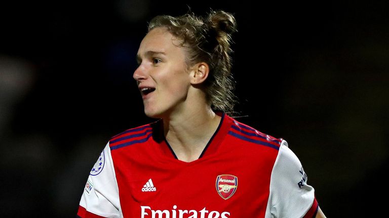 Vivianne Miedema celebrates after putting Arsenal 3-0 up against Hoffenheim