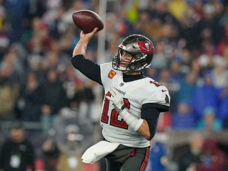 Patriots vs. Buccaneers score: Tom Brady victorious in return to Foxborough  as Tampa Bay holds off New England 