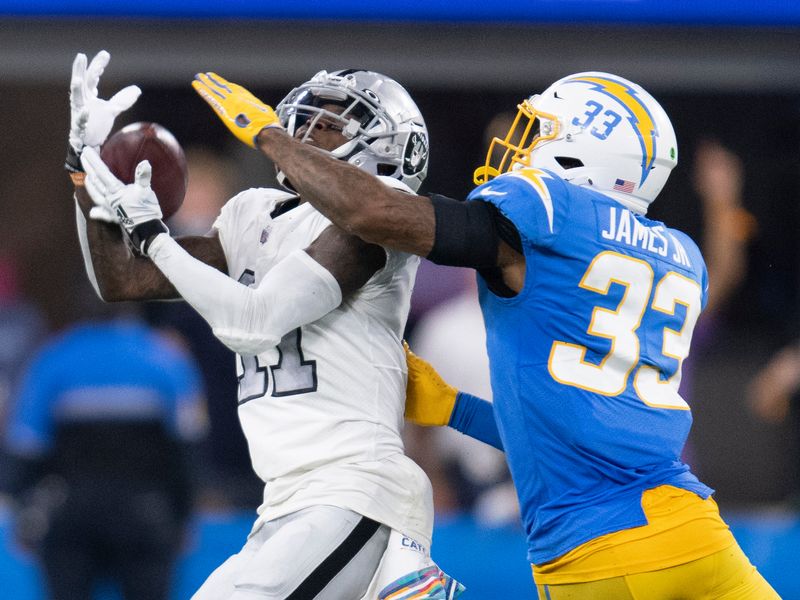 Las Vegas Raiders fall 28-14 to the Los Angeles Chargers - Sports