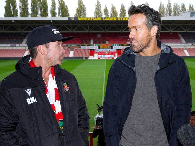 Ryan Reynolds and Rob McElhenney dreaming of taking Wrexham into