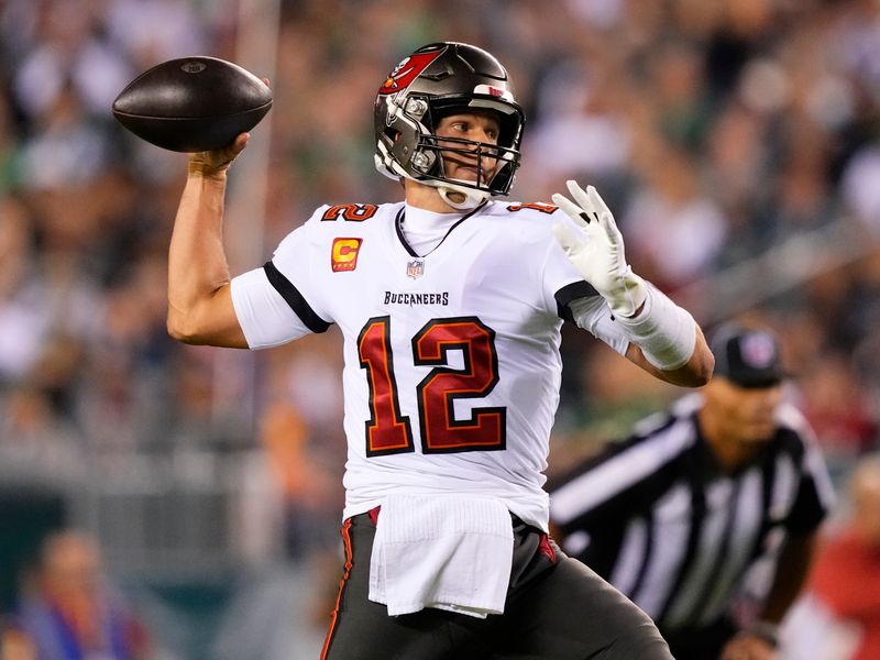 Tampa Bay Buccaneers hold off Philadelphia Eagles late charge to