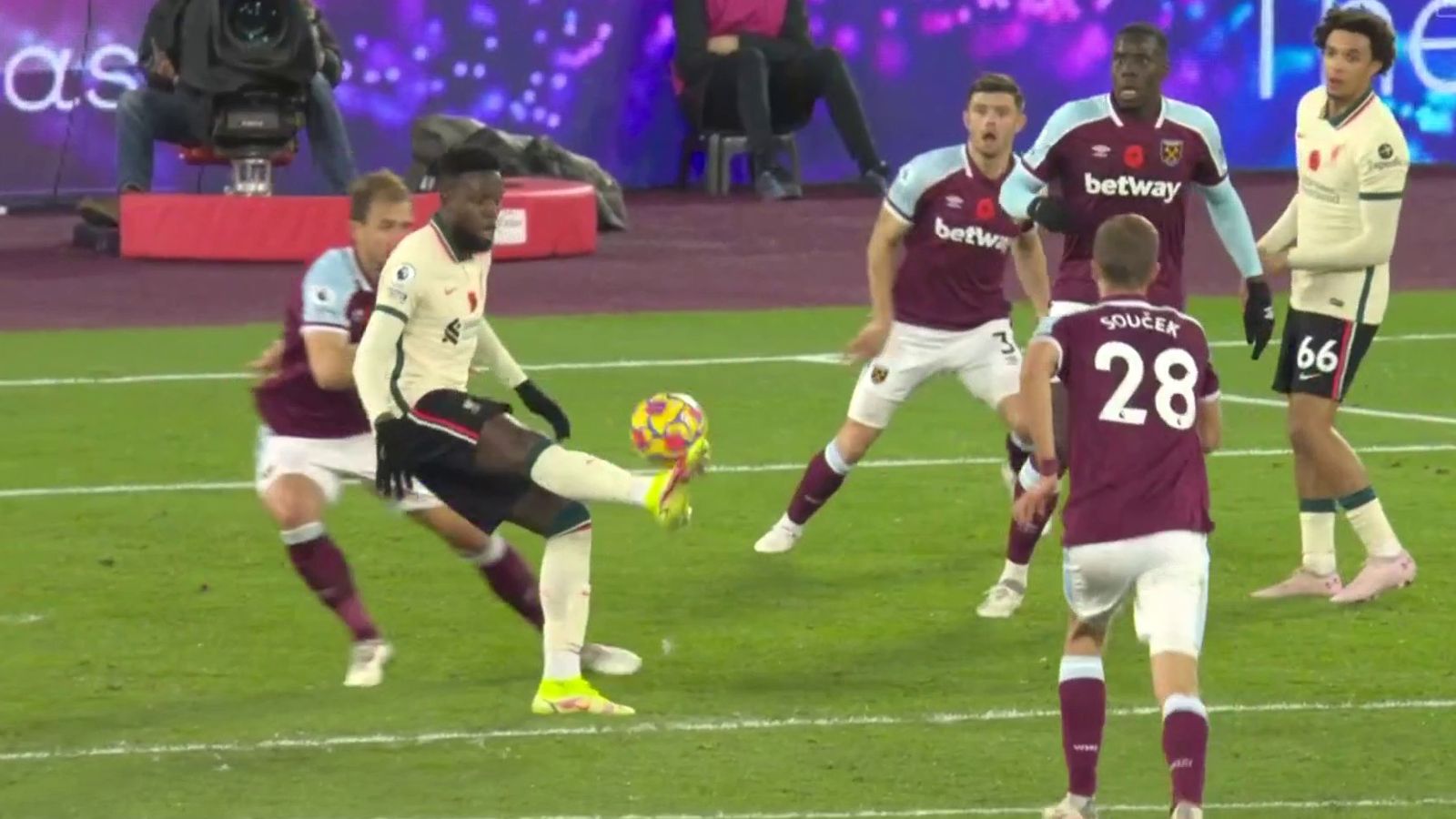 West Ham 3 2 Liverpool Match Report & Highlights