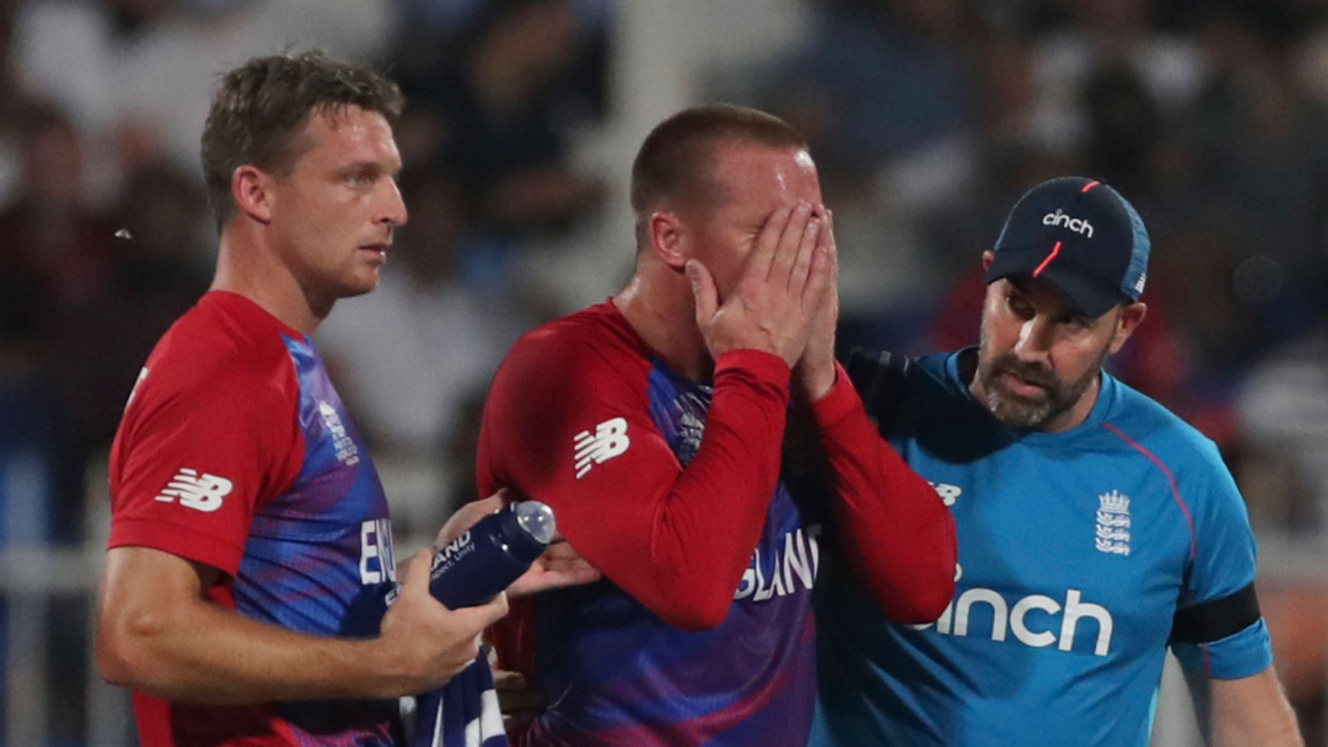 Roy injury blow as England reach T20 World Cup semis