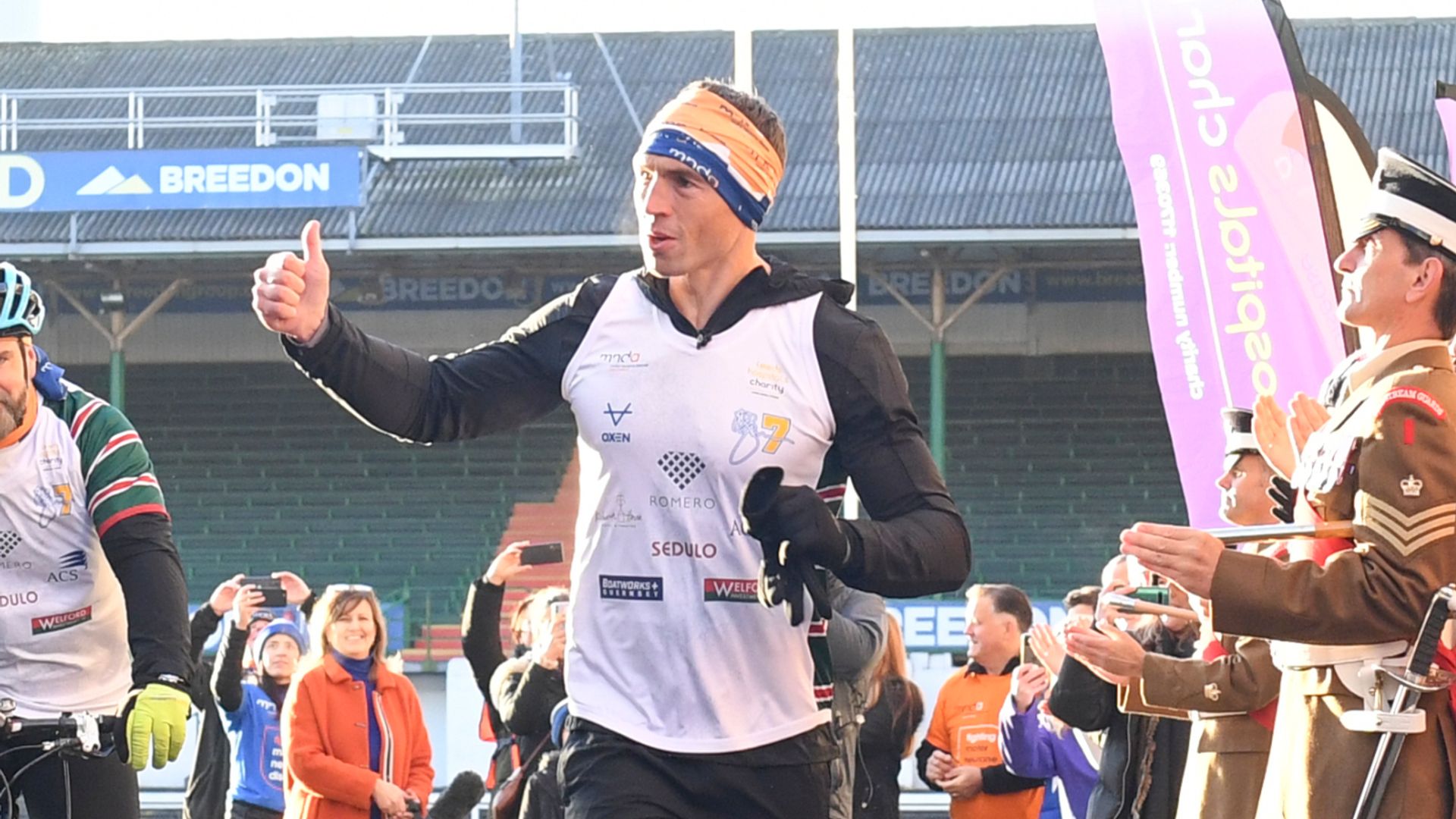 Sinfield sets off to go the extra mile for charity