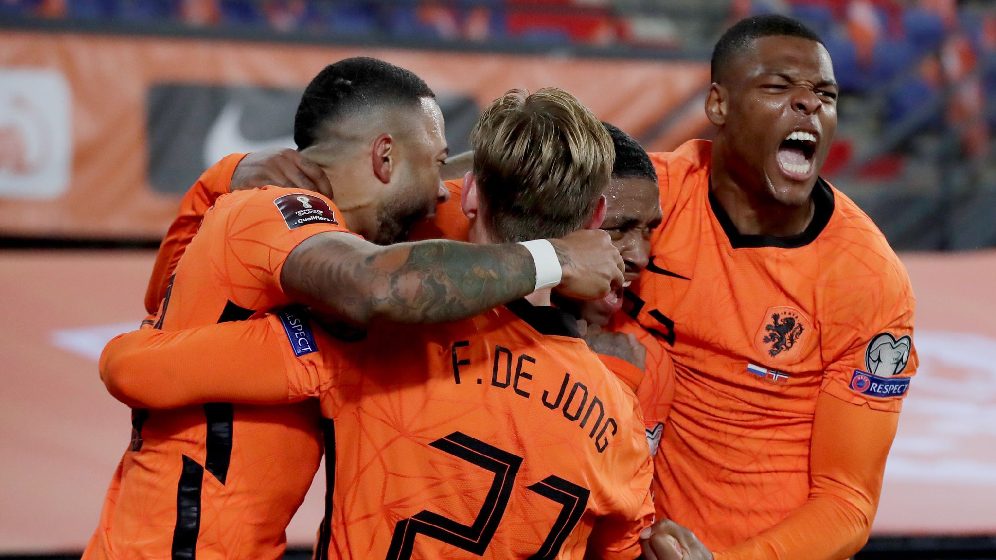 Louis van Gaal leads Netherlands to Qatar 2022