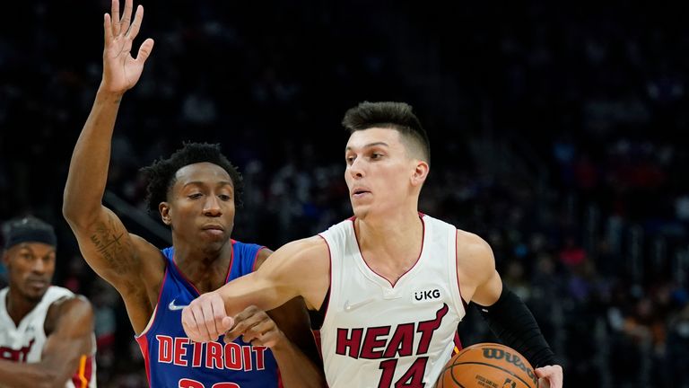Tyler Herro contributed 31 points as the Miami Heat won at the Detroit Pistons.