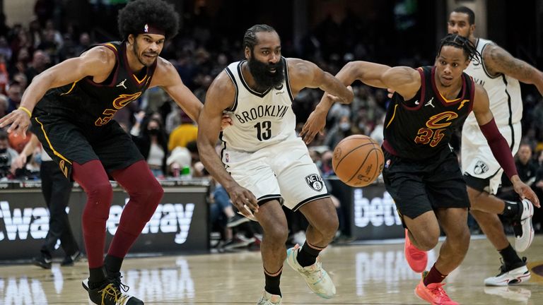 James Harden was in sensational form, providing 14 assists as Brooklyn overcame Cleveland.