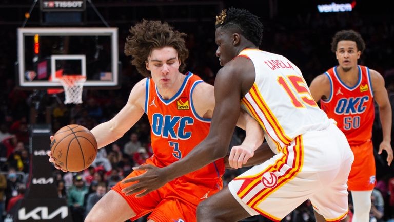 Highlights of the Oklahoma City Thunder against the Atlanta Hawks in Week 6 of the NBA.