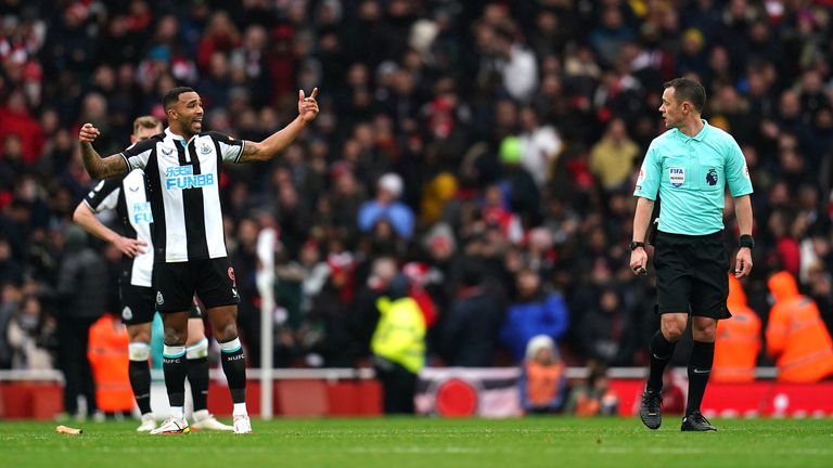 Callum Wilson appeals to referee Stuart Attwell after Arsenals second goal