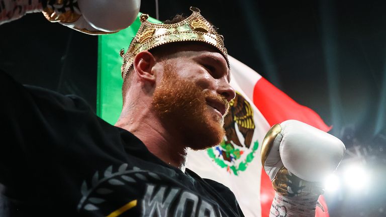 Saul ‘Canelo’ Alvarez ‘expressed curiosity’ in a fight with Artur Beterbiev, says Bob Arum: ‘He’s a hazard-taker!’ | Boxing Data