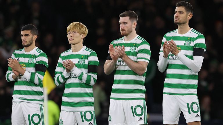 Pemain Celtic memakai nomor 10 untuk menghormati Lisbon Lion Bertie Old