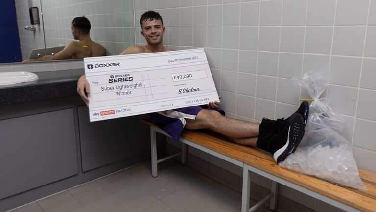 BOXXER  SERIES SUPER LIGHTWEIGHT .M&S ARENA,.LIVERPOOL.PIC;LAWRENCE LUSTIG.BOXER SERIES FINAL.TOM FARRELL v CORI GIBBS