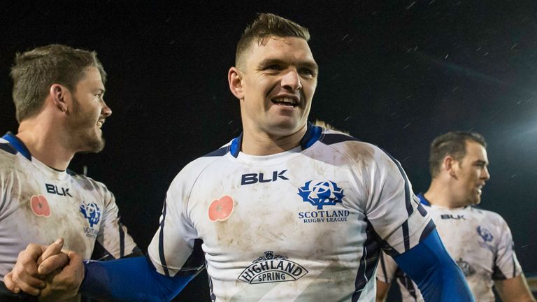 Picture by Allan McKenzie/SWpix.com - 11/11/16 - Rugby League - 2016 Ladbrokes Four Nations - New Zealand v Scotland - Derwent Park, Workington, England - Scotland's Danny Brough celebrates his team's draw against New Zealand at Workington.