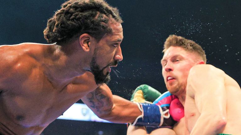 Demetrius Andrade retains WBO middleweight belt with ruthless stoppage get about Jason Quigley | Boxing Information