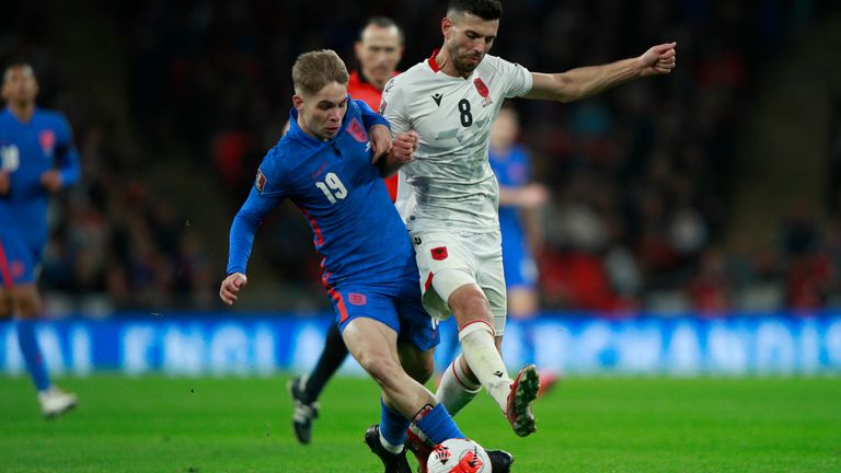 Emile Smith Rowe a fait ses débuts en Angleterre contre l'Albanie