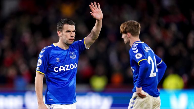 Seamus Coleman apologises to fans at the final whistle