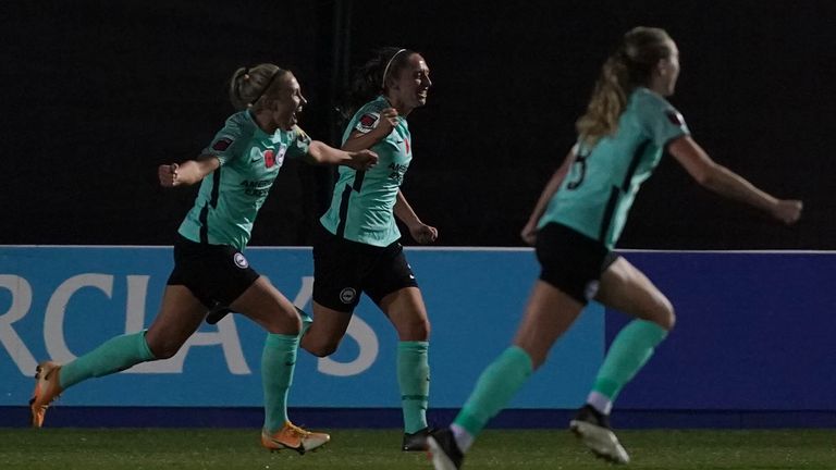 Brighton beat Everton in the WSL thanks to a header from Eileen Whelan
