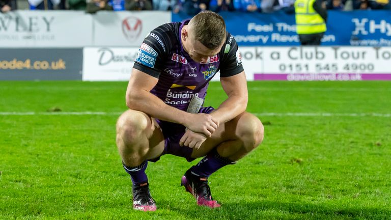 Picture by Allan McKenzie/SWpix.com - 01/10/2021 - Rugby League - Betfred Super League Semi Final - St Helens v Leeds Rhinos - The Totally Wicked Stadium, St Helens, England - Leeds's Harry Newman dejected after his side's loss to St Helens.