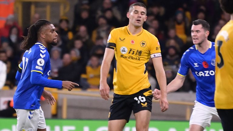 Alex Iwobi grabbed Everton a lifeline with 24 minutes remaining at Molineux