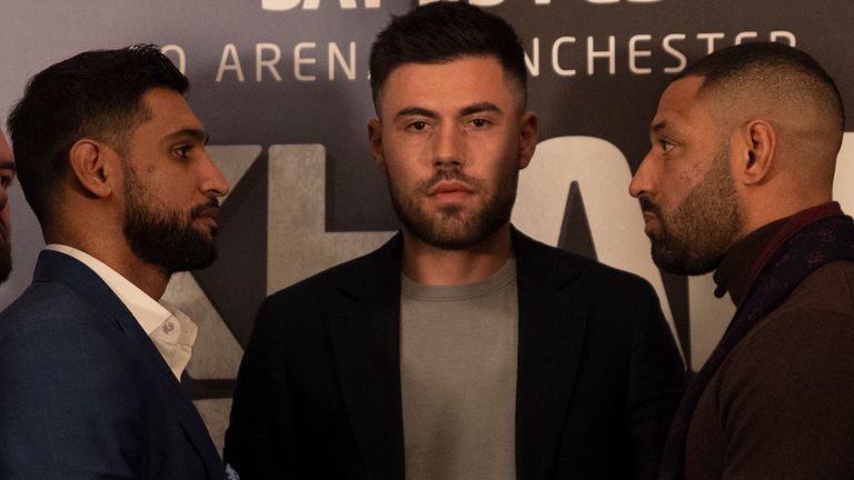 KHAN-BROOK PRESS CONFERENCE.HILTON PARK LANE,.PARK LANE.PIC: LAWRENCE LUSTIG.AMIR KHAN AND KELL BROOK COME FACE TO FACE AS THEY ANNOUNCE THEIR FIGHT AT MANCHESTER ARENA ON FEBRUARY 19TH 2022