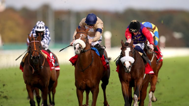 King&#39;s Lynn wins the Wentworth Stakes