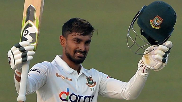 Liton Das celebrates reaching his maiden Test century for Bangladesh